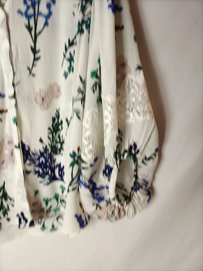 MASSIMO DUTTI. blusa blanca flores T.40