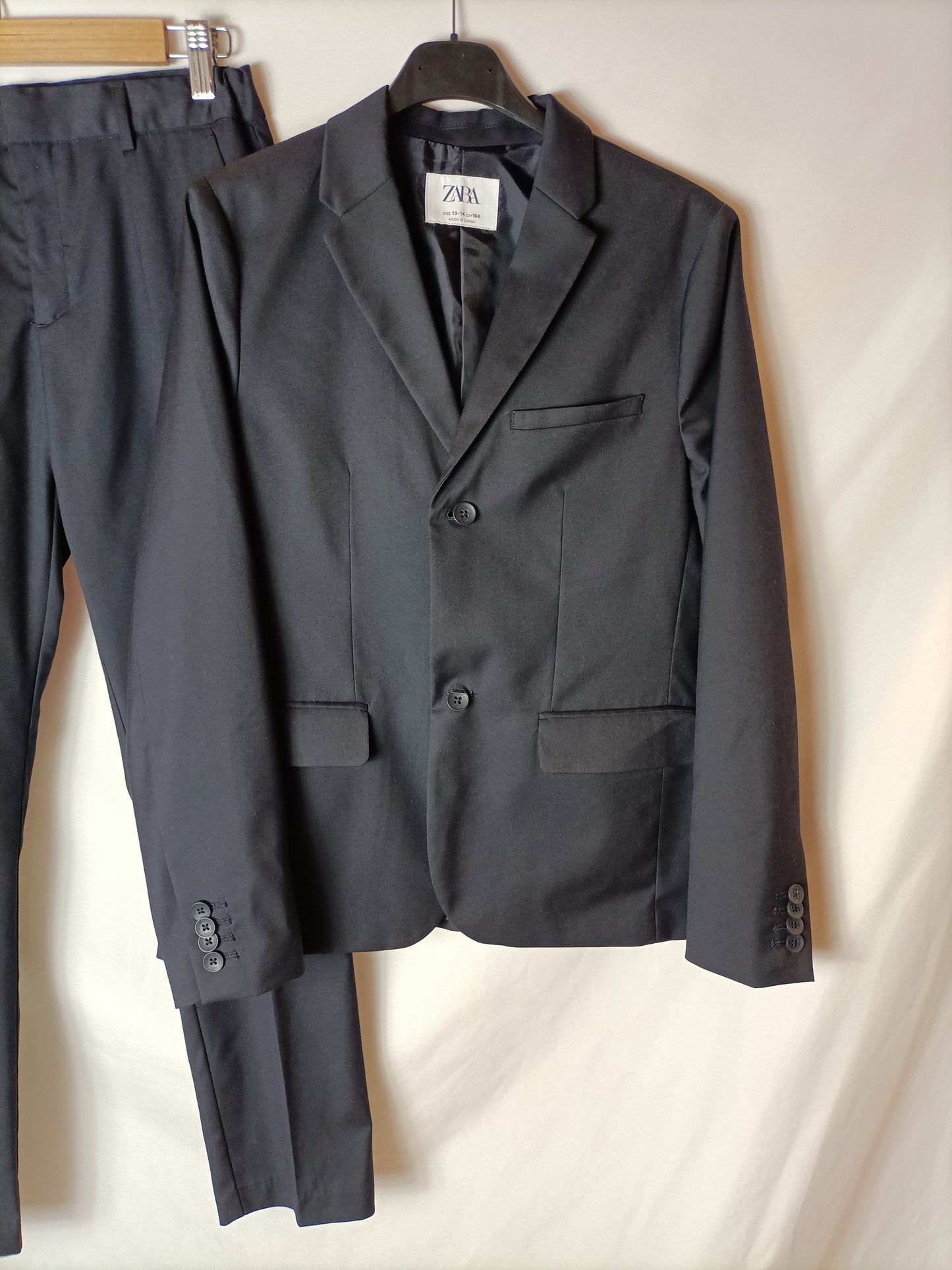 ZARA. Traje de chaqueta azul T.14