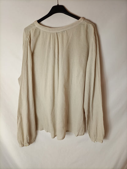 NATURA. Blusa beige semitransparente. T L/XL