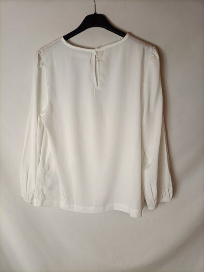 SFERA. Blusa blanca fluida. T S