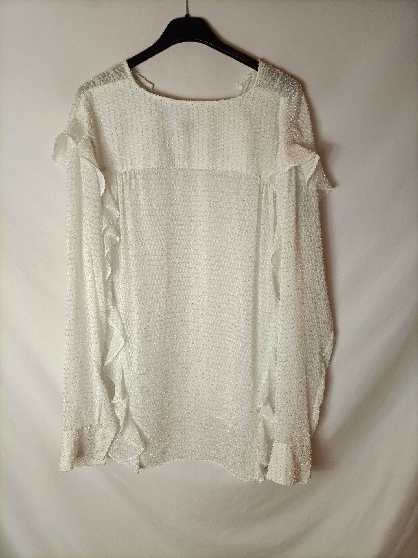 ADOLFO DOMINGUEZ. Blusa textura semitransparente. T 38