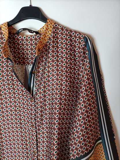 ZARA. Blusa oversized estampado geométrico. T S