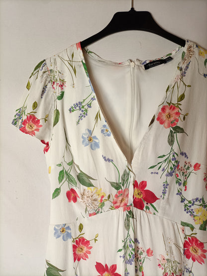 BERSHKA. Vestido corto estampado. T S