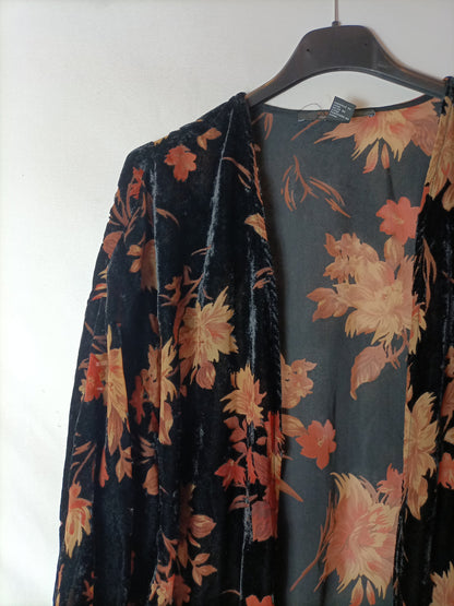 FOREVER21. Velvet Floral Kimono Ts