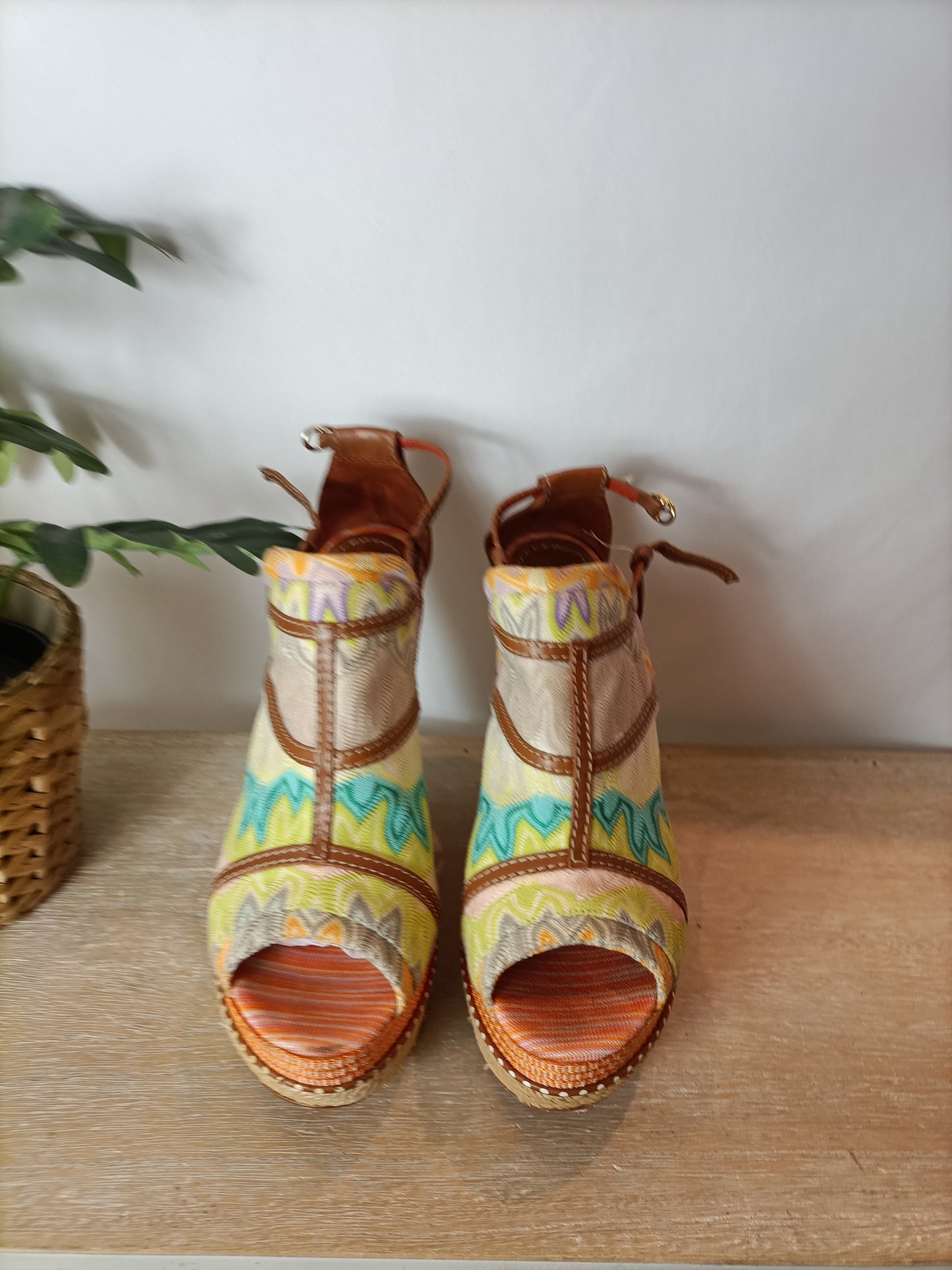 MISSONI. Colored wedges. Size 39