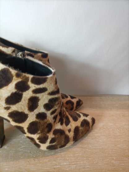 GIUSEPPE ZANOTTI. Botines pelo animal print. T 39