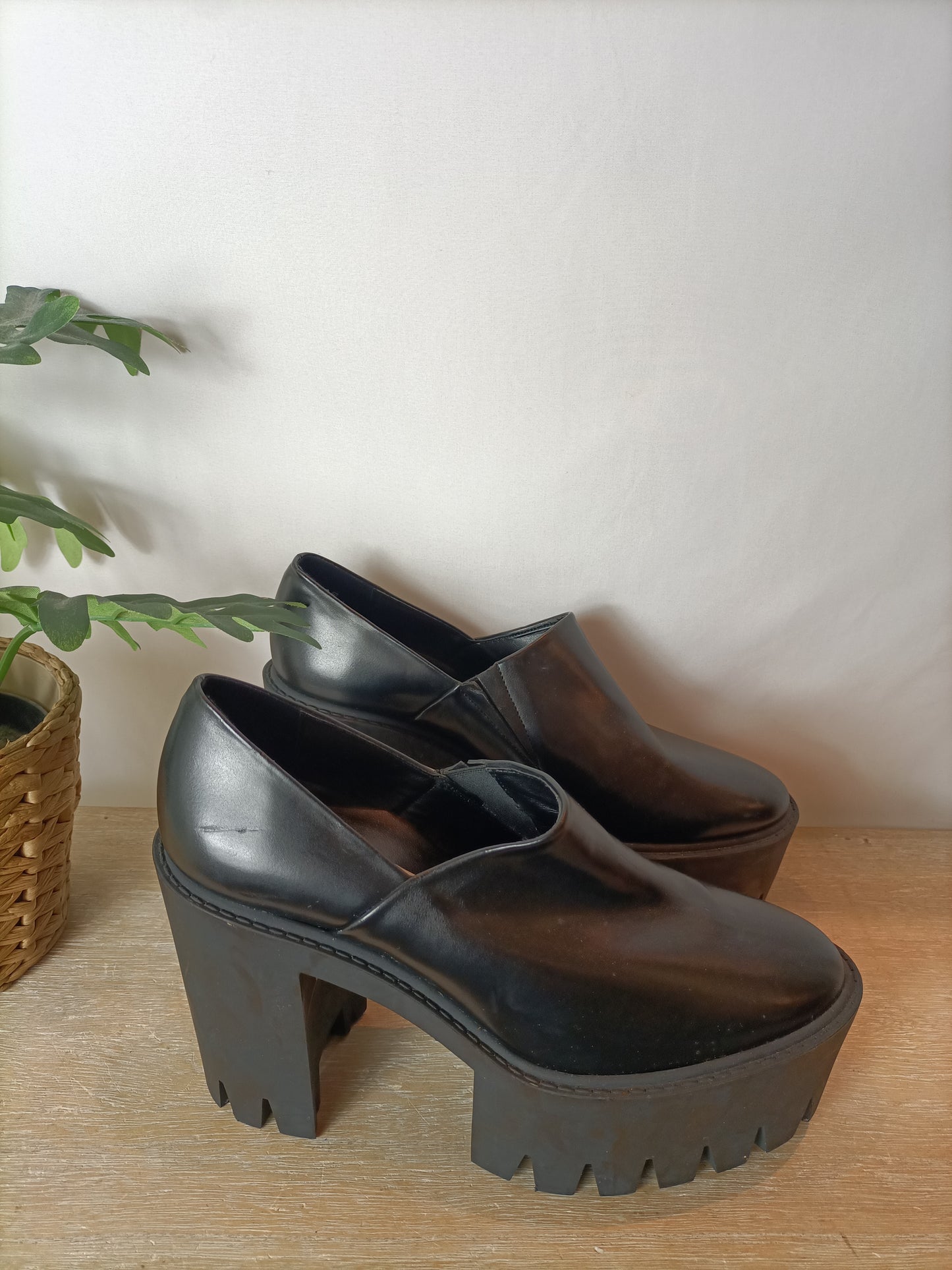 STELLA MCCARTENEY. Zapatos plataforma. T 39