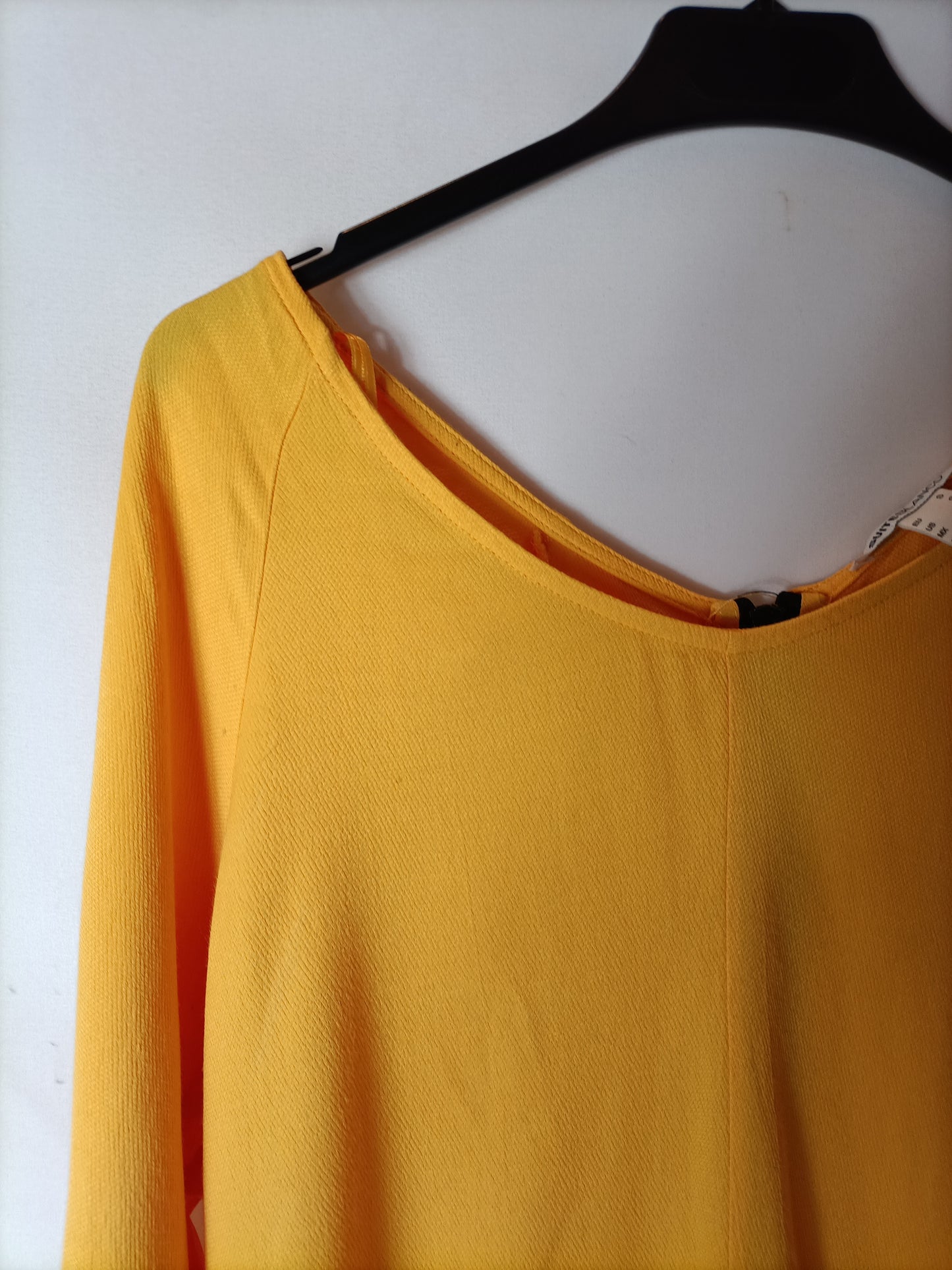 WHITE. Yellow Ts zipper blouse