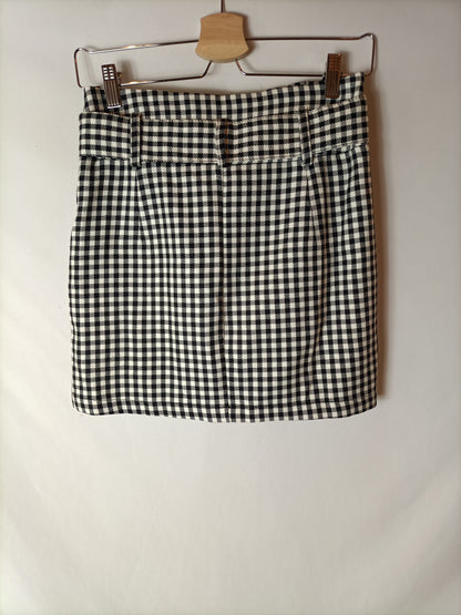 BERSHKA. Falda pata de gallo T.s