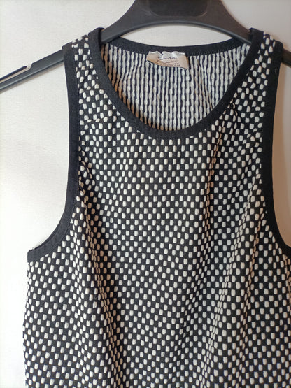 ZARA. Black plumeti Ts top