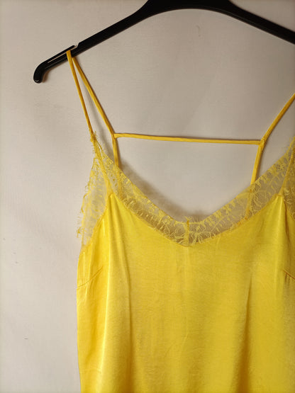 MANGO. Top lencero amarillo T.s