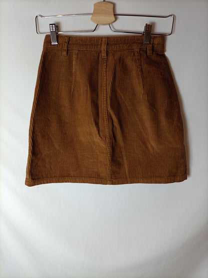 STRADIVARIUS. Falda pana botones T.34