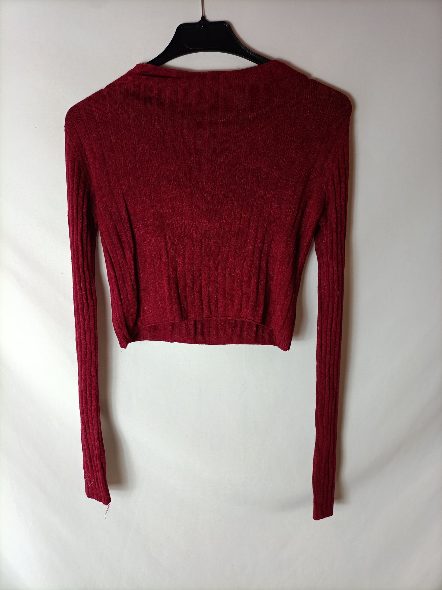 OTRAS. Jersey canalé crop burdeos. T S