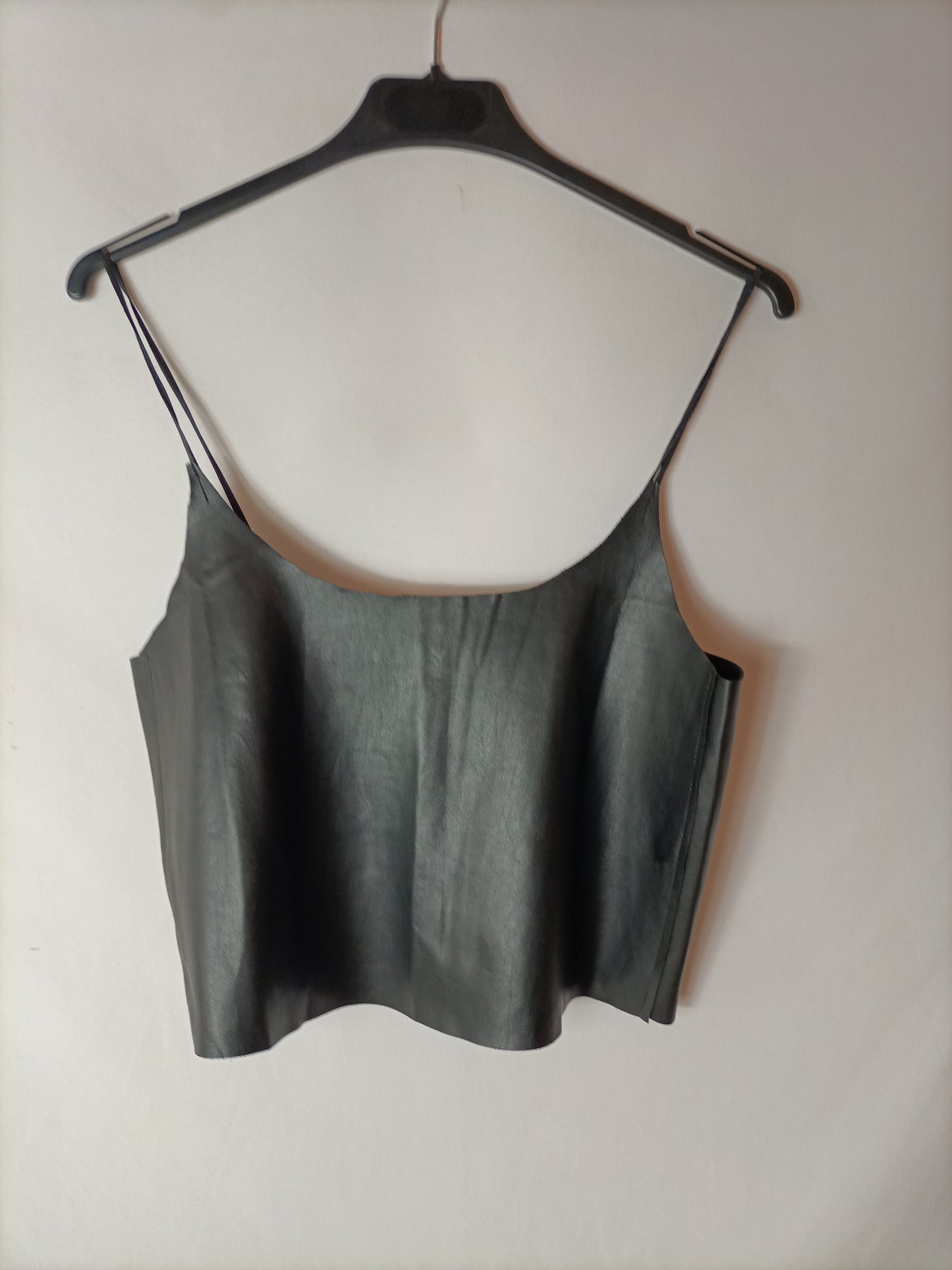 LEFTIES. Croptop efecto piel. T S