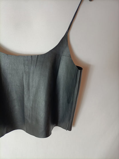 LEFTIES. Croptop efecto piel. T S