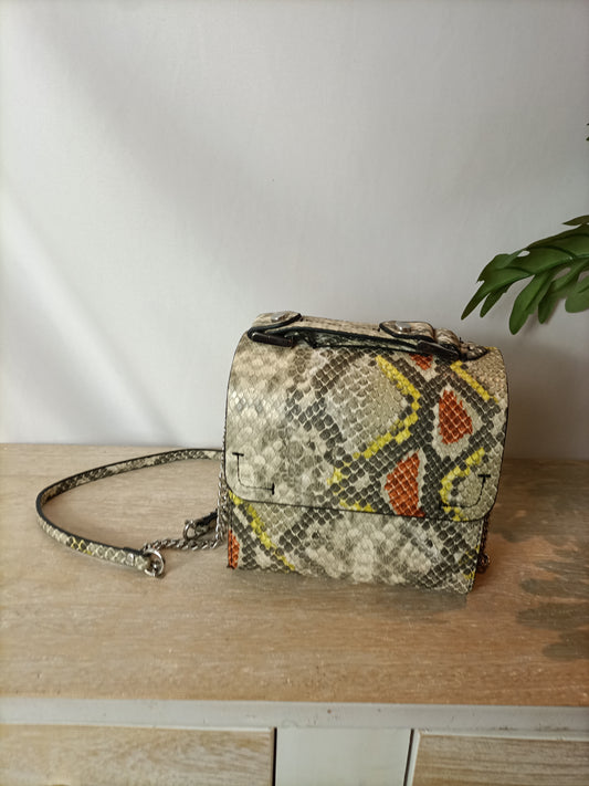 ZARA.animal print rigid bag