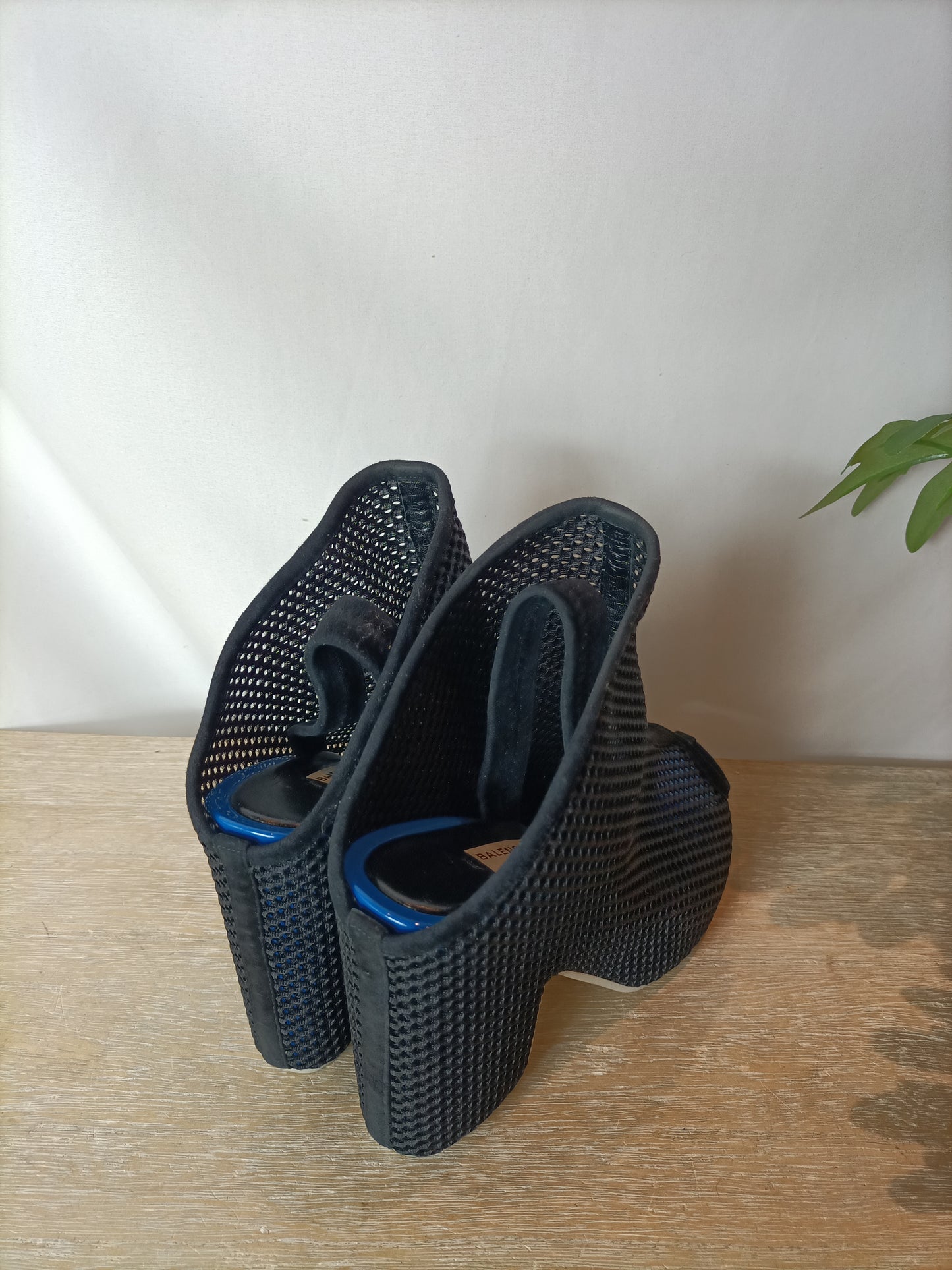 BALENCIAGA. Open-heel platform shoe with mesh. Size 39