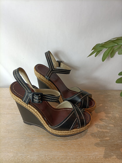 LOUBOUTIN. Cuñas piel negras y esparto. T 37