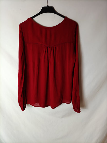 MANGO. Flowy red Ts blouse