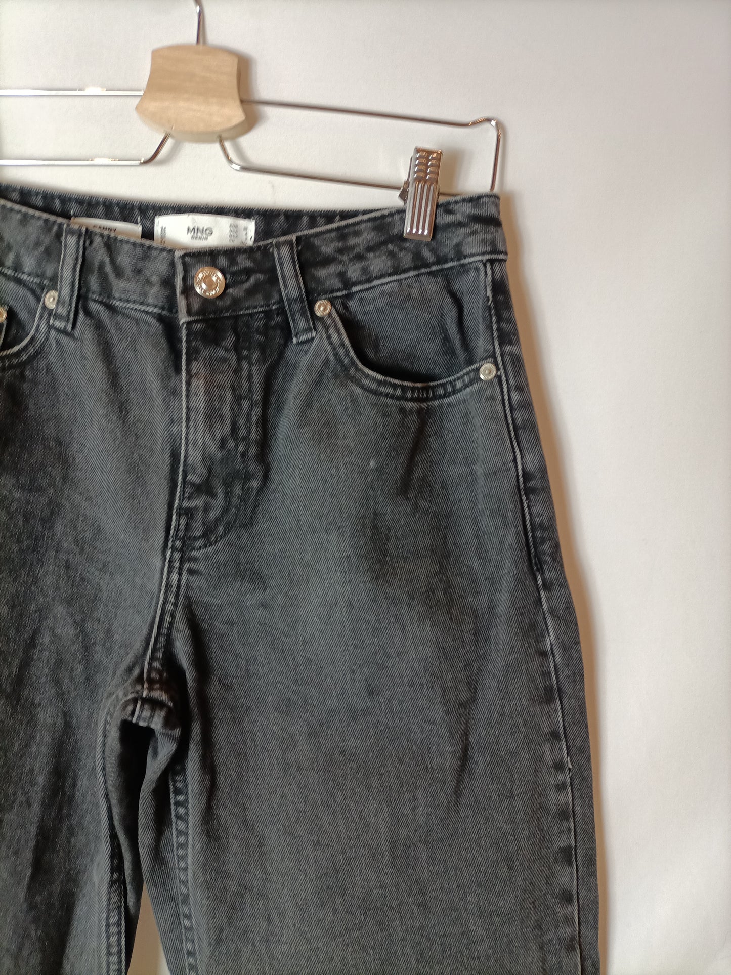 MANGO. Pantalón culotte negro T.36