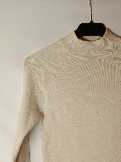 PULL&BEAR. Jersey beige cortito T.m