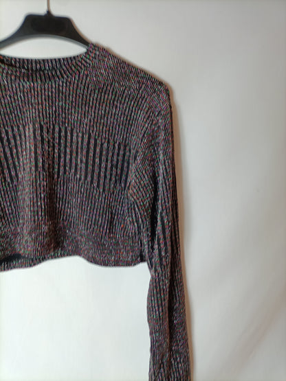 BERSHKA. Croptop hilos T.s