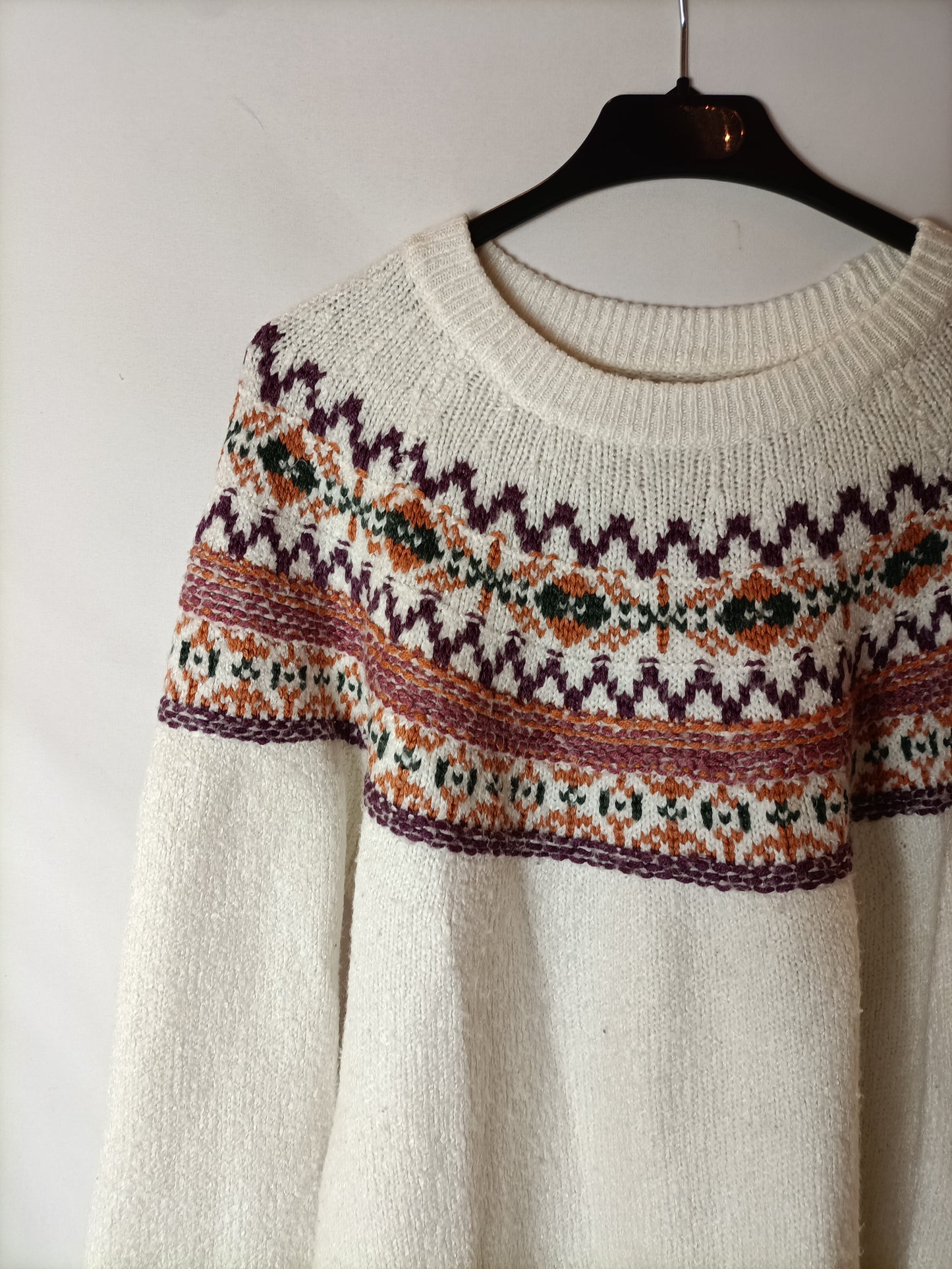 PULL&amp;BEAR. White sweater with TM design