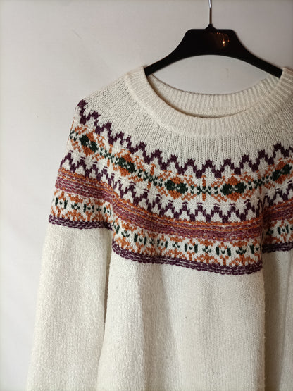 PULL&amp;BEAR. White sweater with TM design