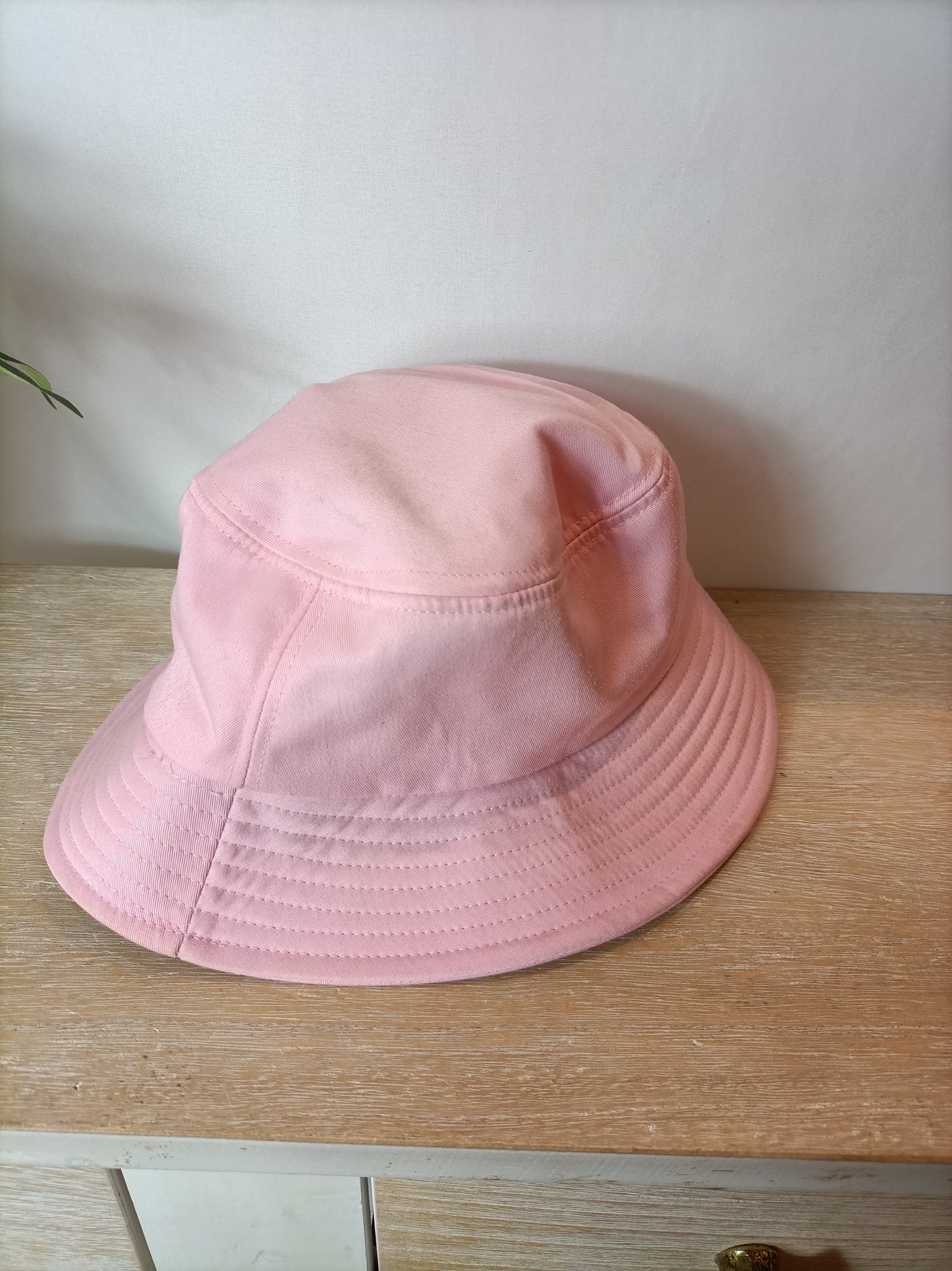 OTHERS. Pink fabric bucket