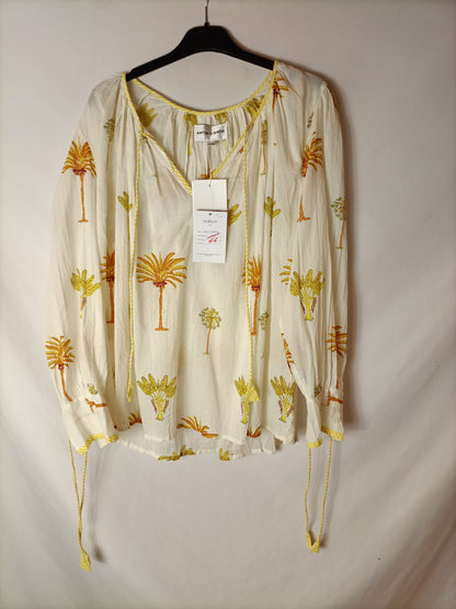 ANTIK BATIK. White printed blouse with sleeves, size 36