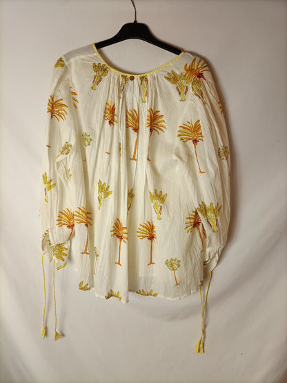 ANTIK BATIK. White printed blouse with sleeves, size 36
