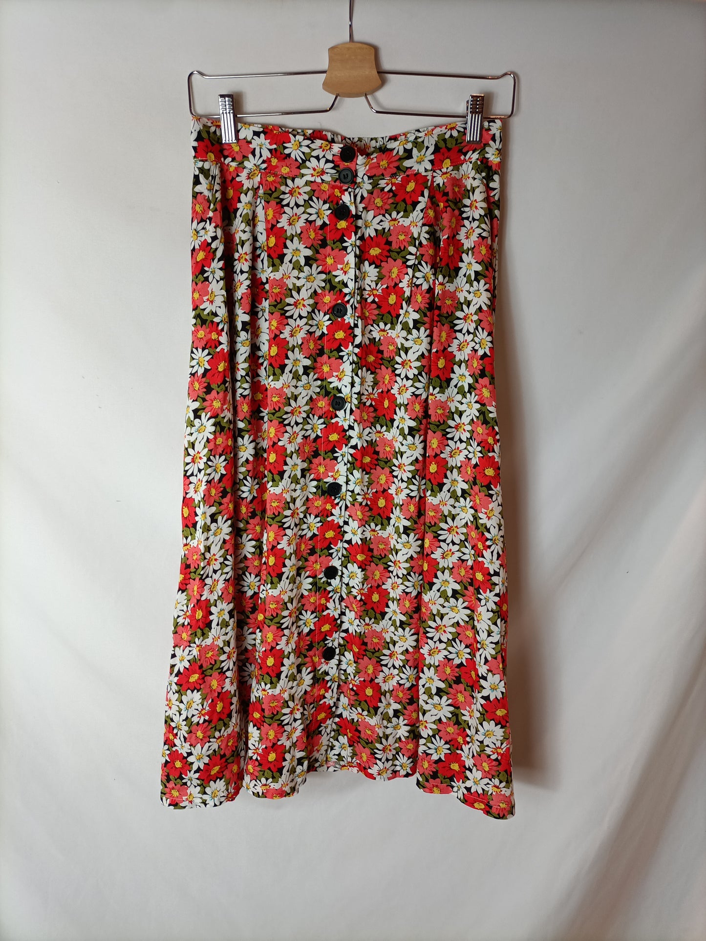 24 COLOURS. Total look top y falda flores. T S