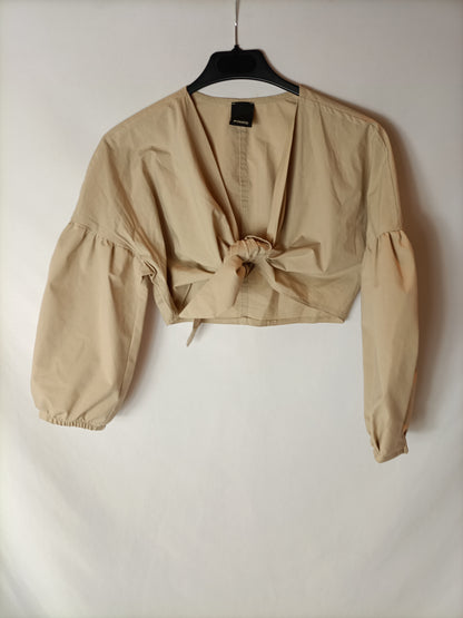 PINKO. Beige puff-sleeve crop blouse. Size 36