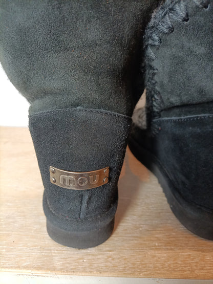 MOU. Botas negras tachuelas plataforma interior. T  40