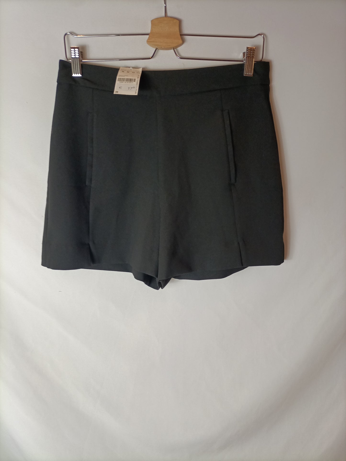 PIMKIE. Pantalón corto negro T.38