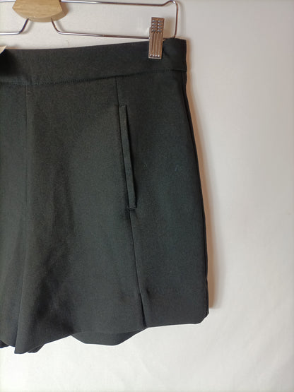 PIMKIE. Pantalón corto negro T.38