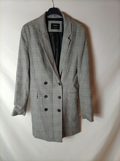 BERSHKA. Abrigo largo cruzado T.L