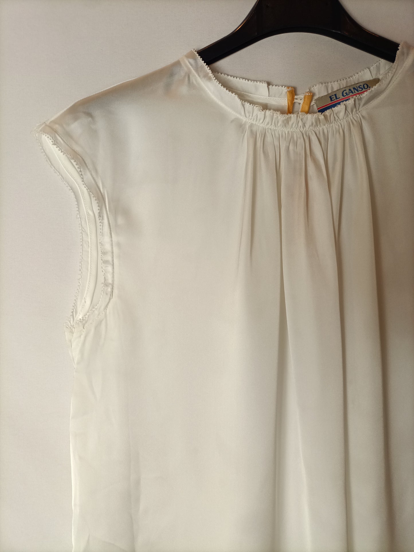 THE GOOSE. Flowy white blouse Yours