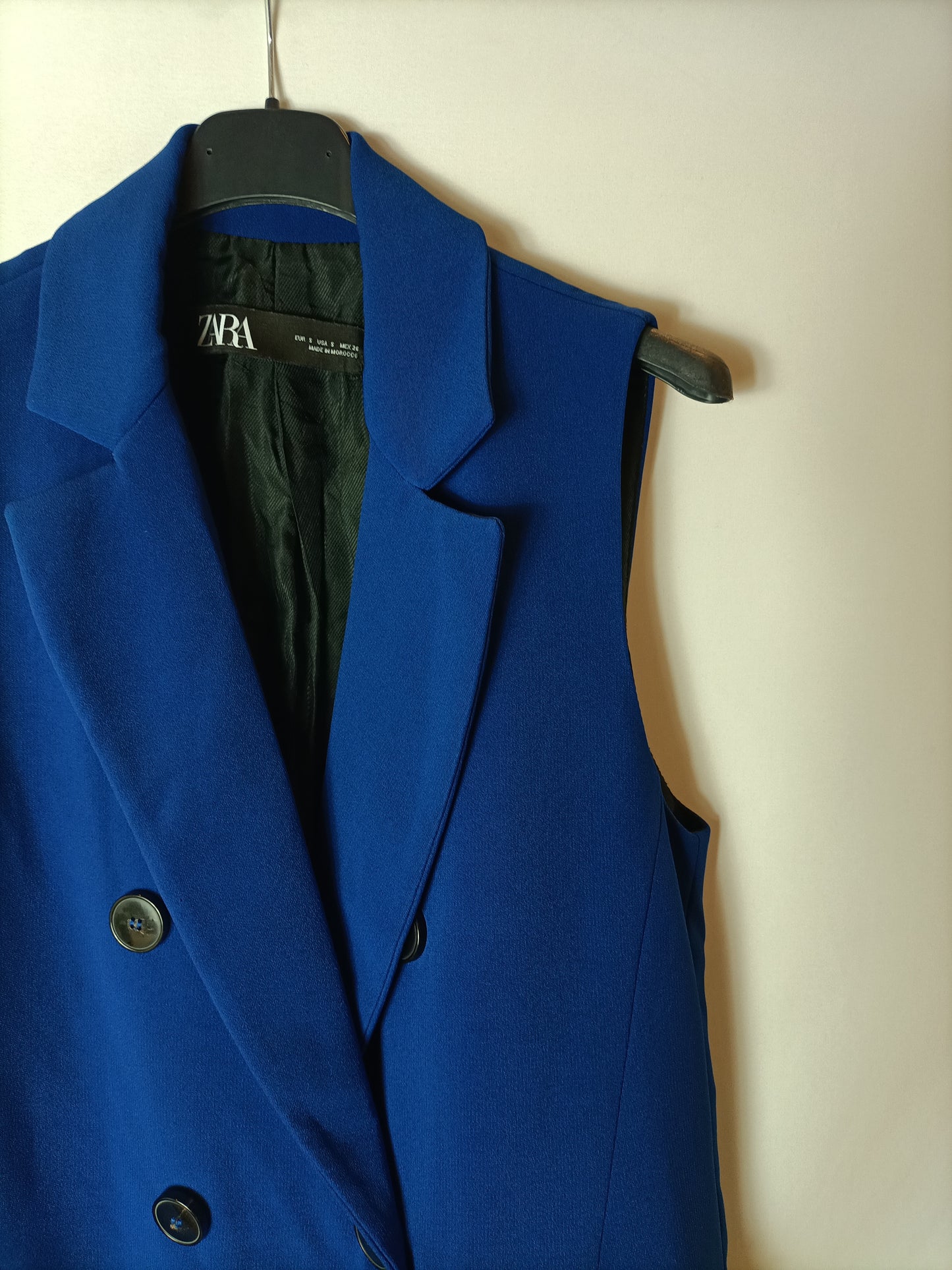 ZARA. Chaleco cruzado Klein T.s