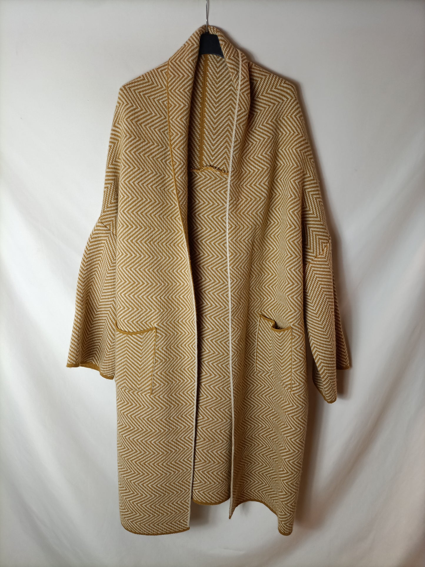 OTRAS. Cárdigan espiga T.u