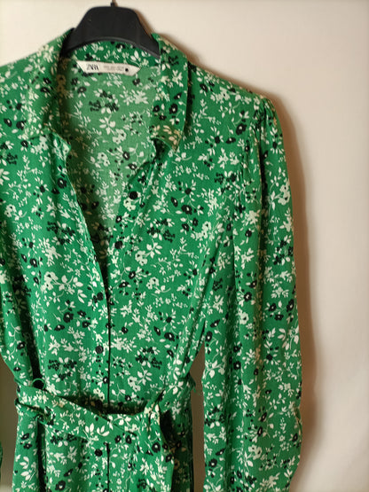 ZARA. Vestido camisero verde T.s