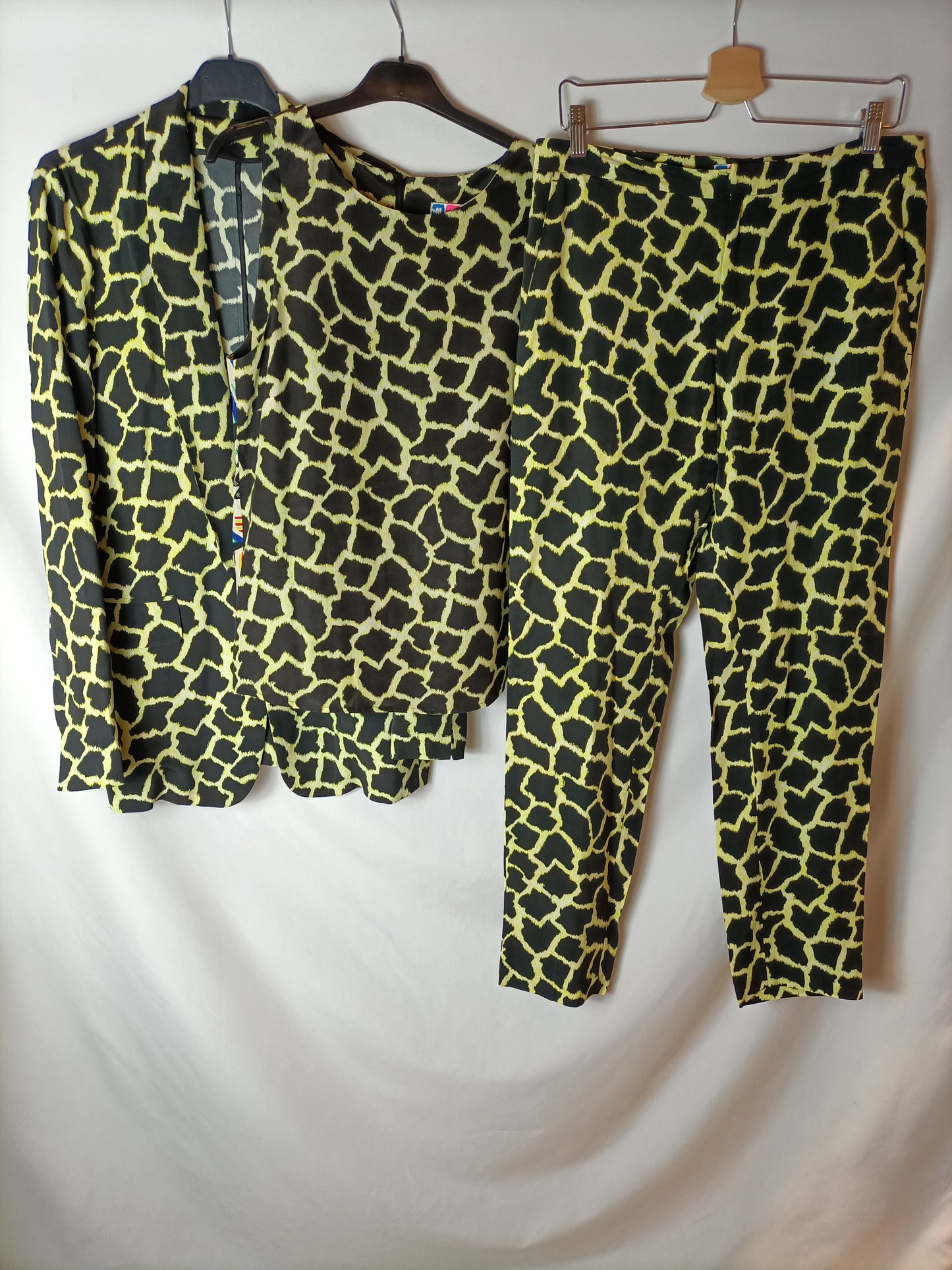 MSGM. Flowy black printed blazer. T 42 (40)