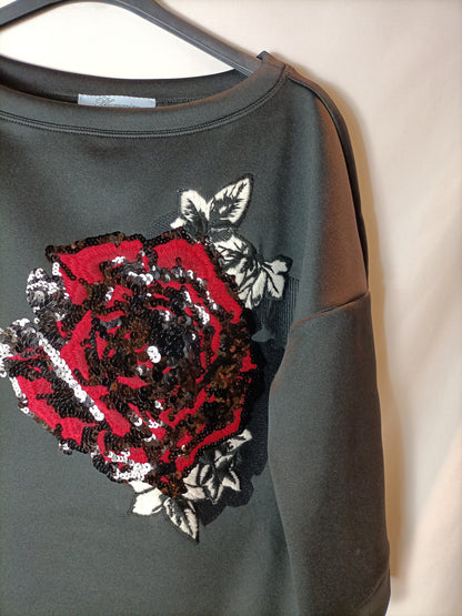 BLUMARINE. Total look falda tubo y top oversized. T 38