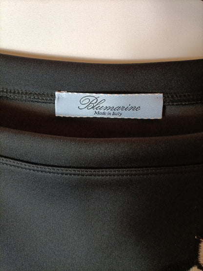 BLUMARINE. Total look falda tubo y top oversized. T 38