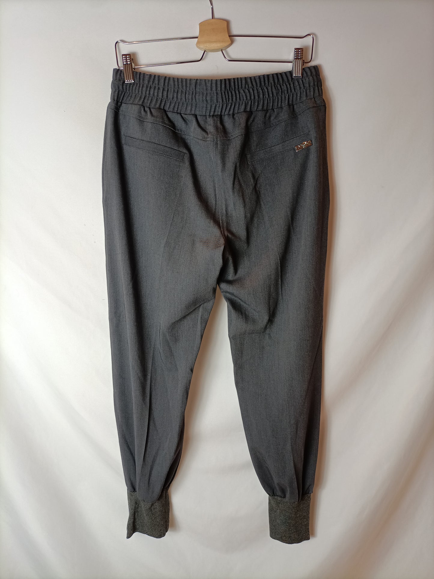 BLUMARINE. Flowing gray pants with ankle detail. Size 38