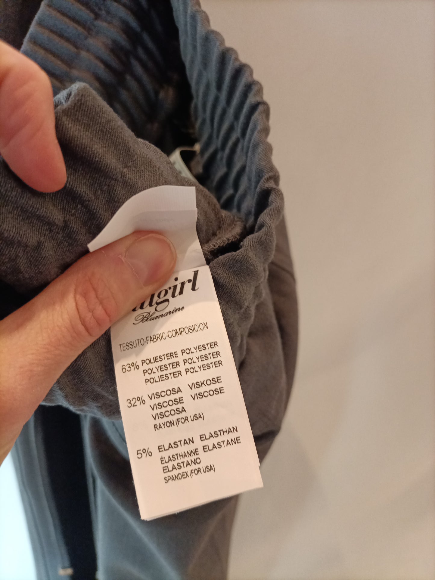 BLUMARINE. Flowing gray pants with ankle detail. Size 38