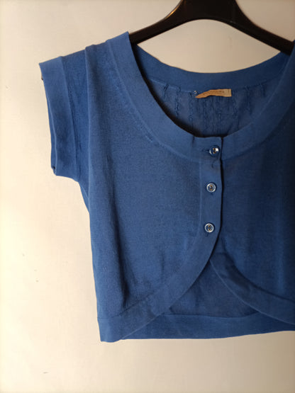 BOTTEGA VENETA. Blue thread torerita with back detail. TS