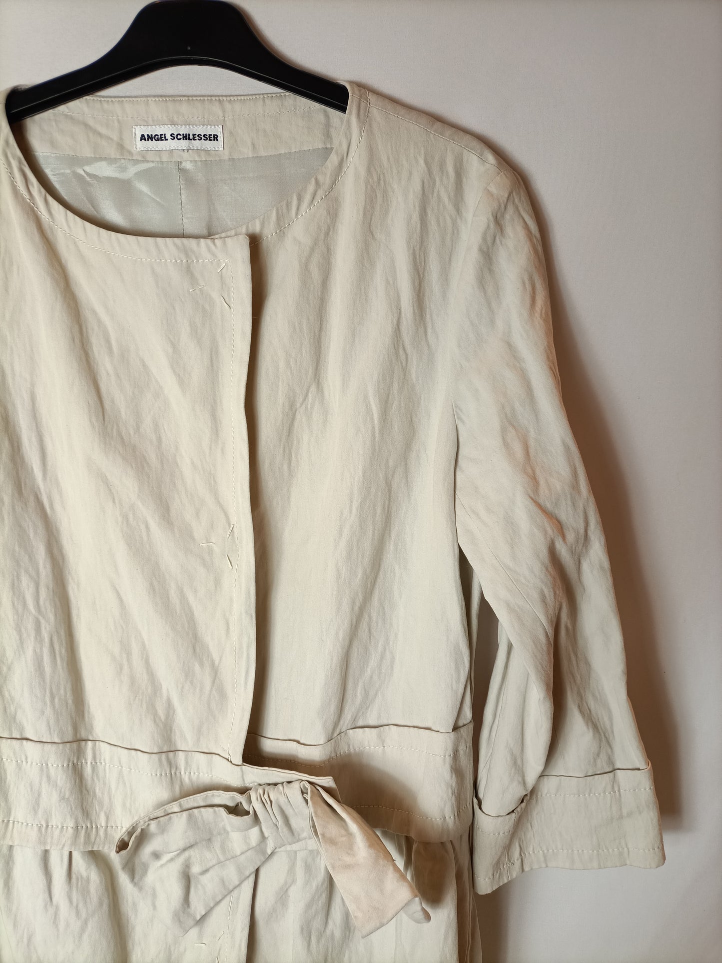 ANGEL SCHLESSER. Gabardina manga 3/4 beige. T S