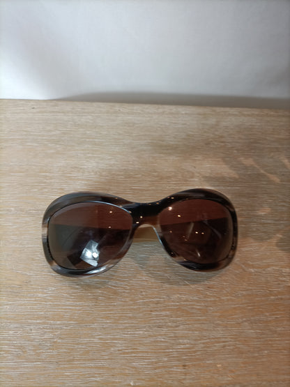 OUTLET. CHANEL. Gafas de sol patilla piel