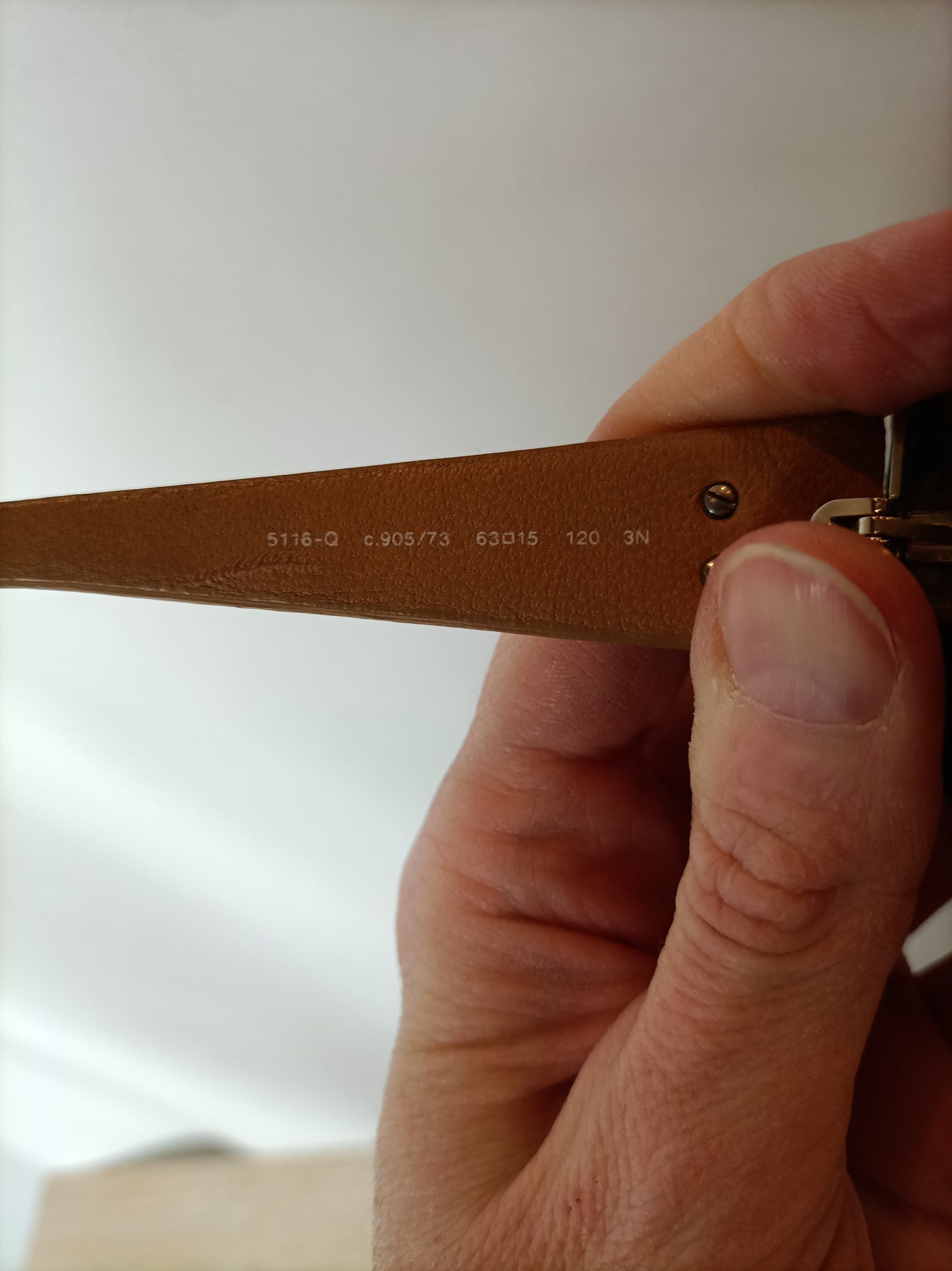 OUTLET. CHANEL. Gafas de sol patilla piel